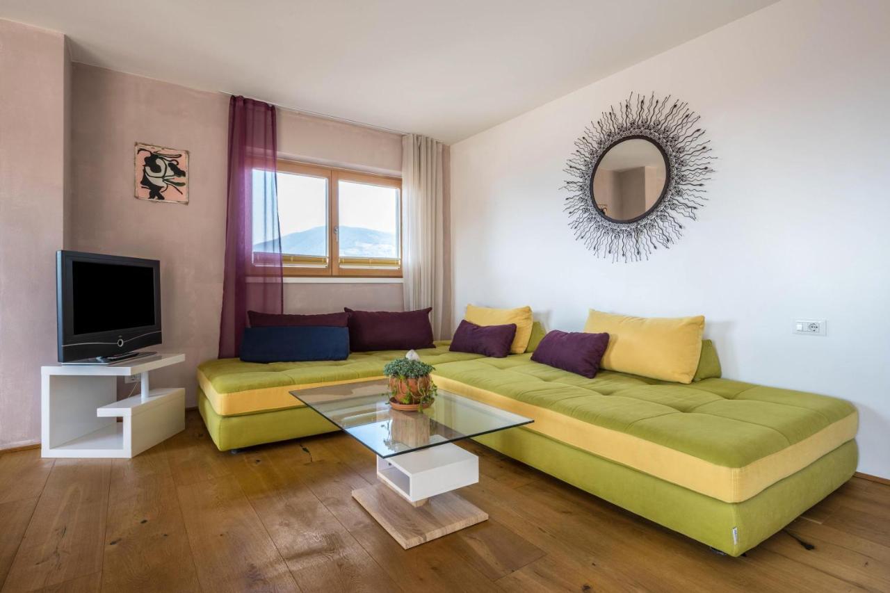 Charmed House Villa Fiumes Екстериор снимка